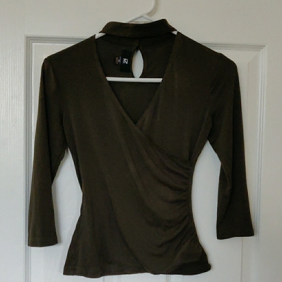 Iz Byer Tops - Choker cross front top